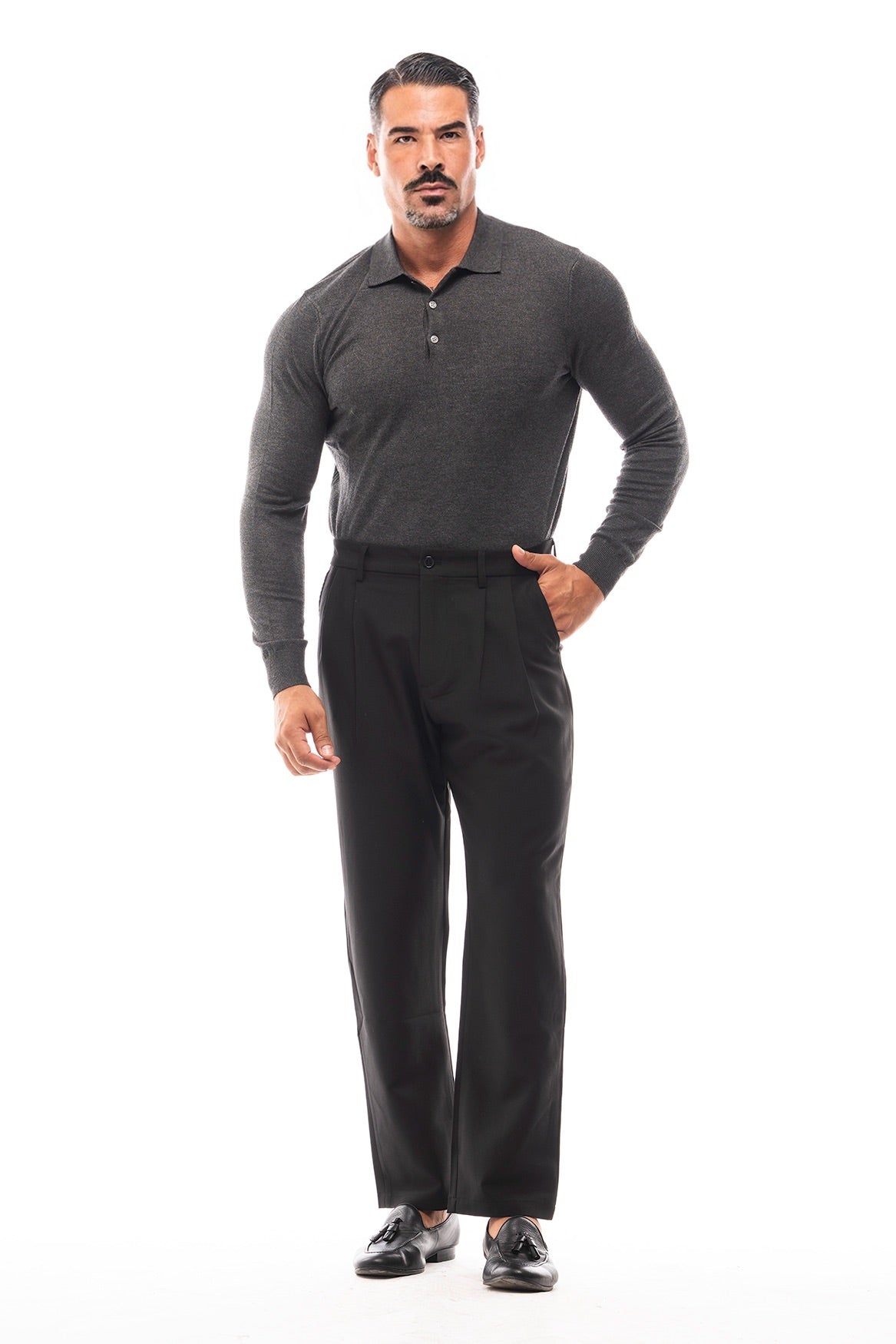 PANTALÓN CHINO PINZAS