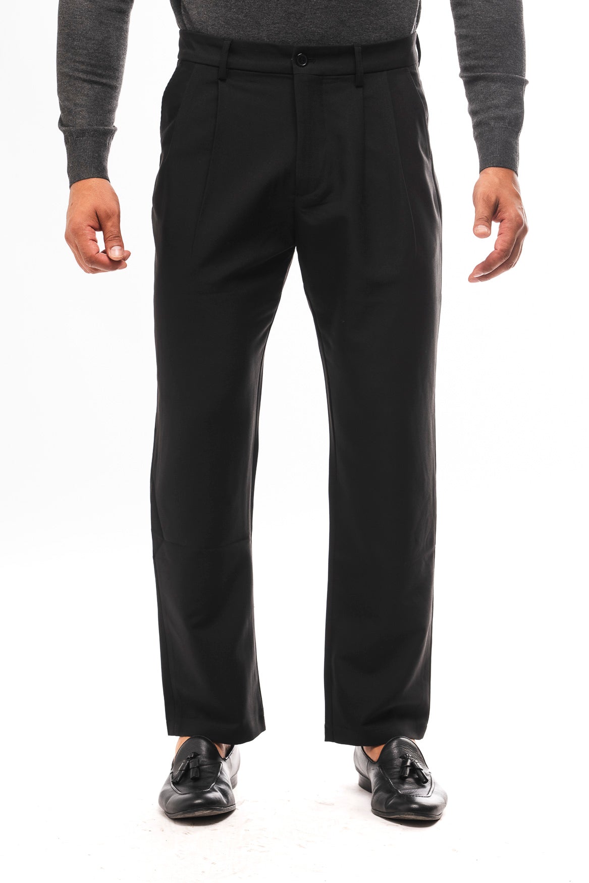 PANTALÓN CHINO PINZAS
