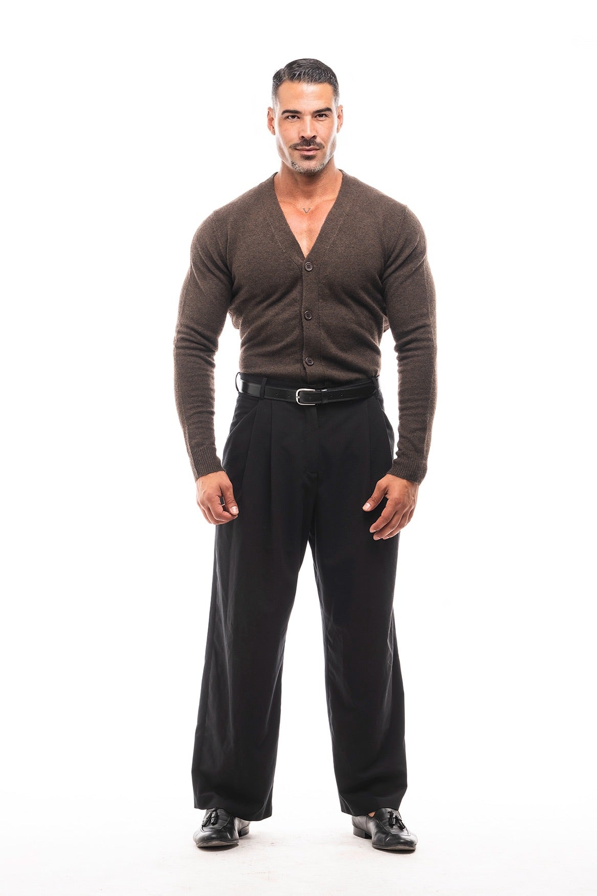 CÁRDIGAN LANA CUELLO PICO