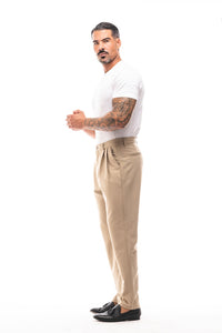 PANTALÓN CHINO PINZAS