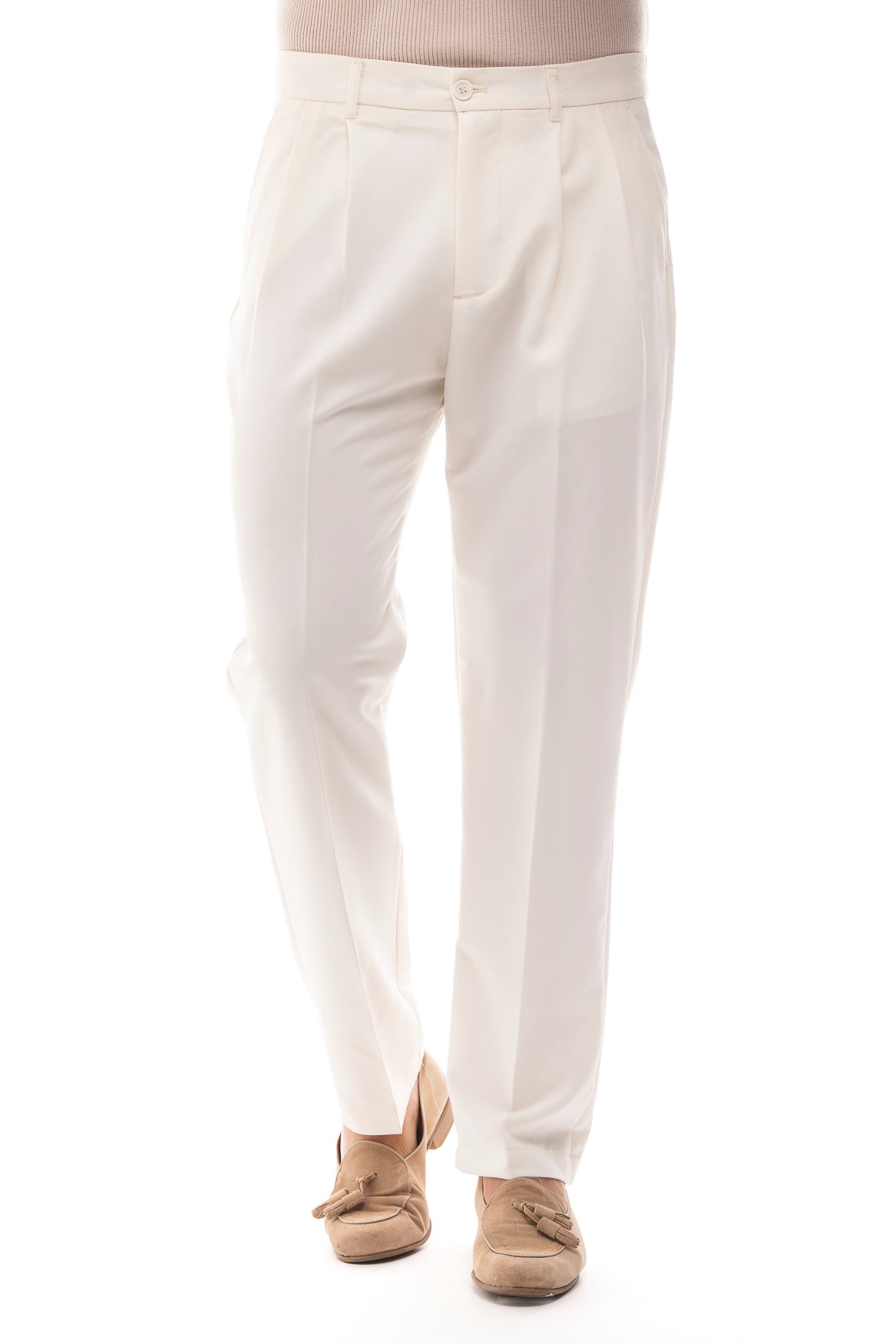 PANTALÓN CHINO PINZAS