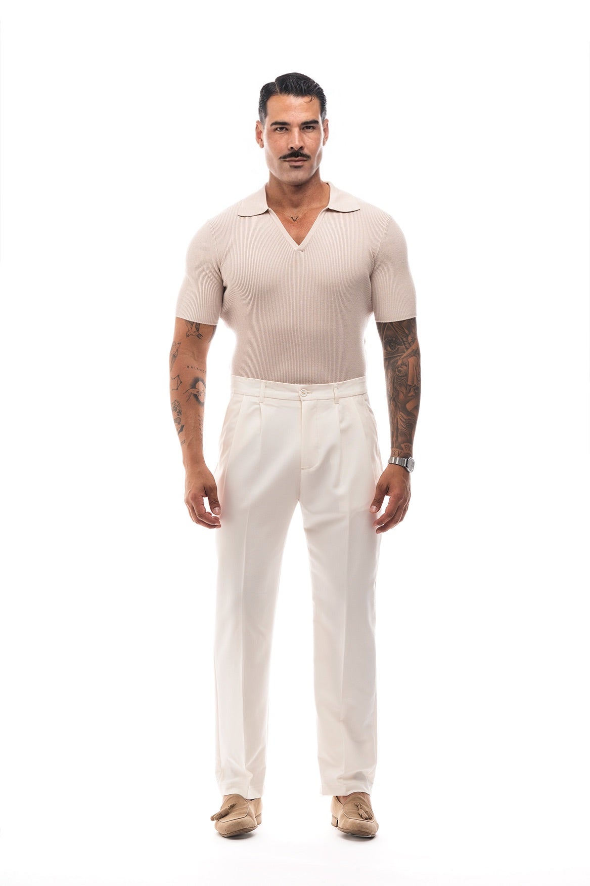 PANTALÓN CHINO PINZAS