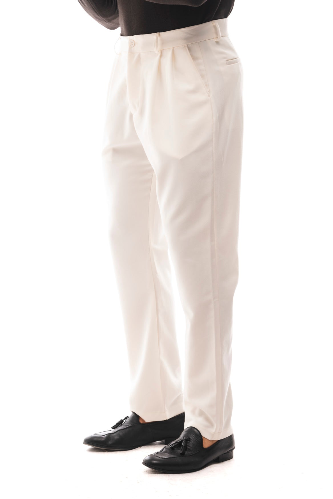 PANTALÓN CHINO PINZAS