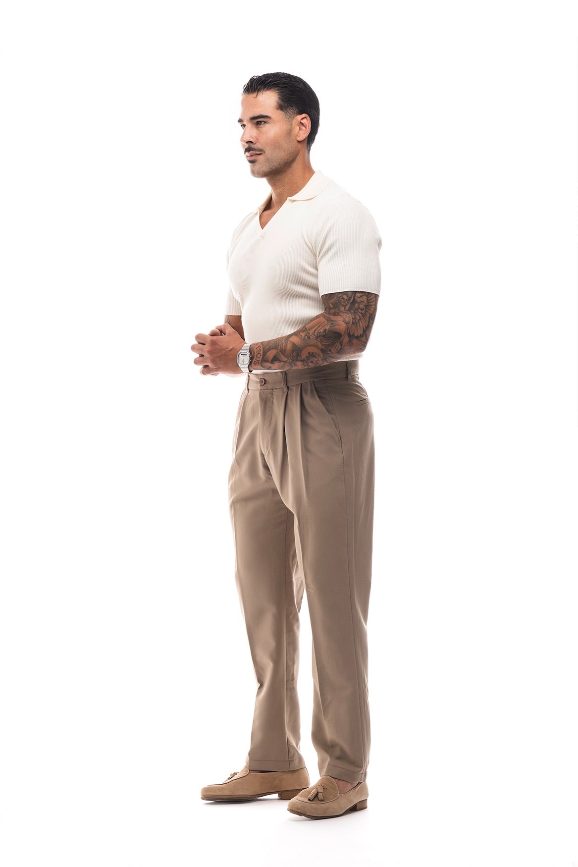 PANTALÓN CHINO PINZAS