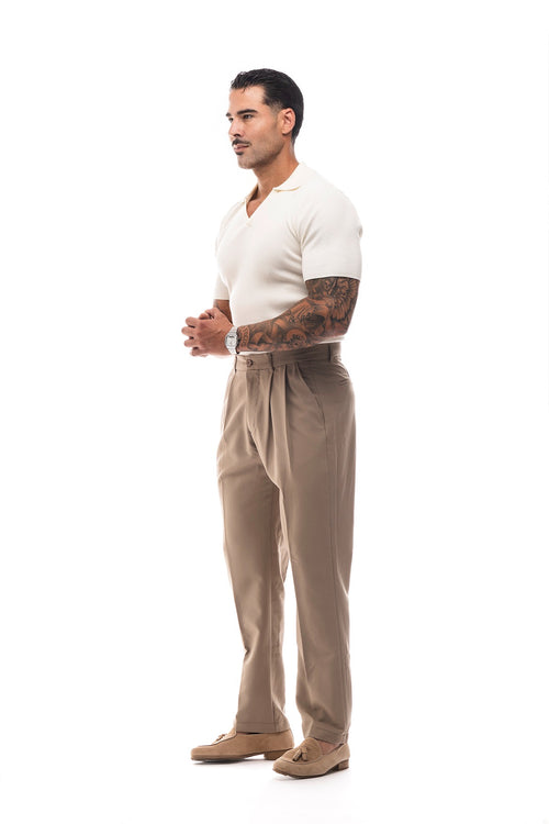 PANTALÓN CHINO PINZAS