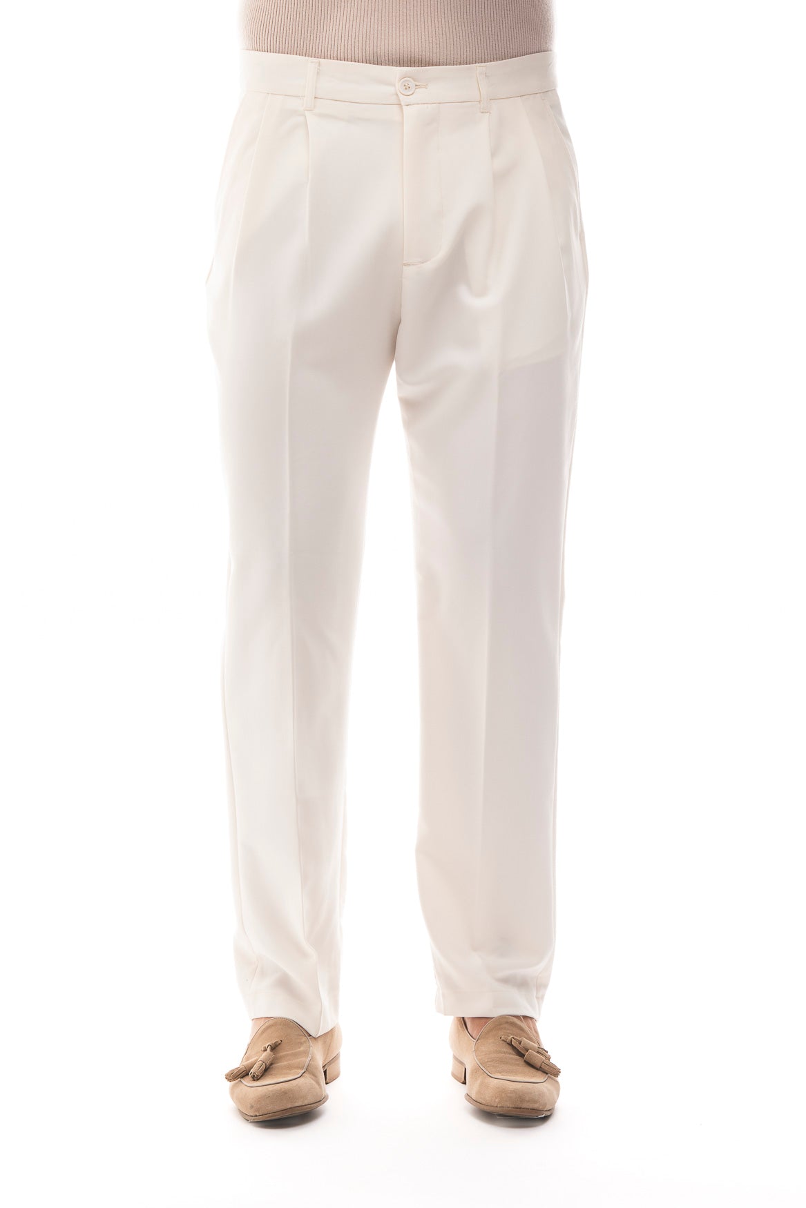 PANTALÓN CHINO PINZAS