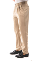PANTALÓN CHINO PINZAS