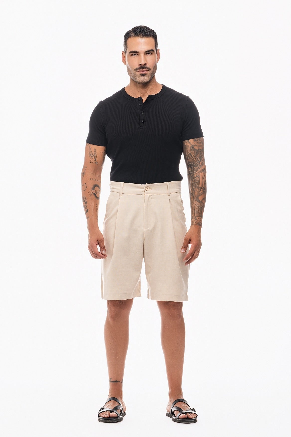 PANTALÓN BERMUDA PINZAS